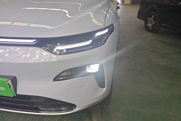Used Leapmotor C11 2026 All-Electric 640 LiDAR Prestige Edition Left Front Headlight