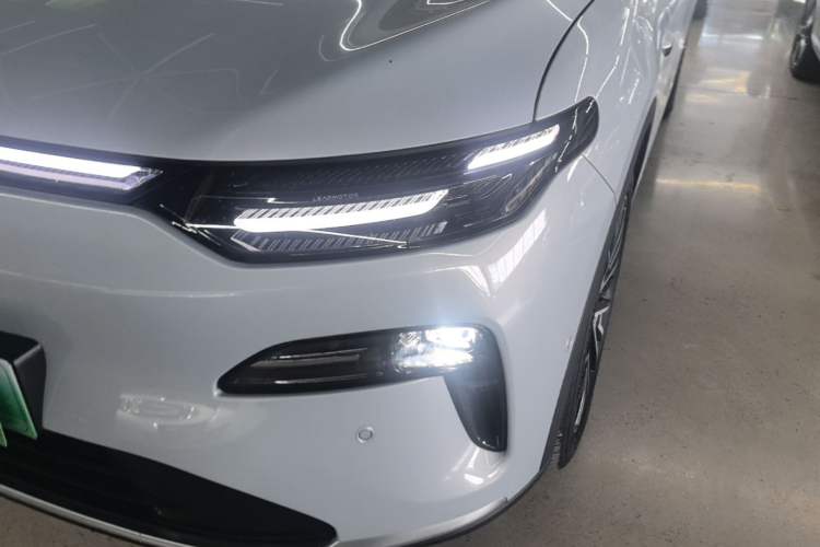 Used Leapmotor C11 2026 All-Electric 640 LiDAR Prestige Edition Left Front Headlight