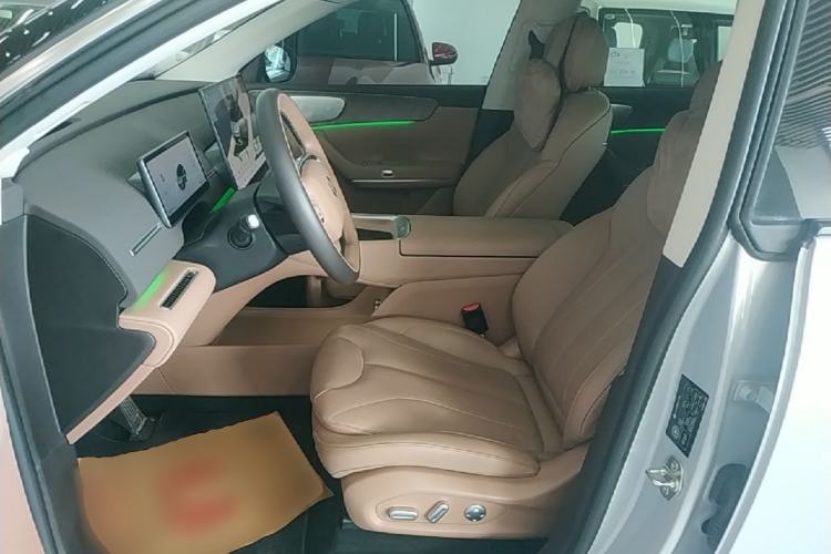 Used Leapmotor C11 2026 All-Electric 640 LiDAR Prestige Edition Left Front Seat