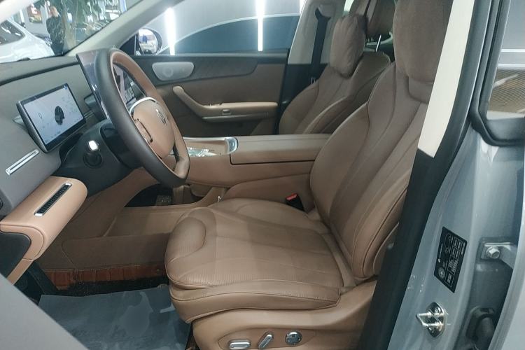 Used Leapmotor C11 2026 Range-Extended 300 LiDAR Prestige Edition Left Front Seat