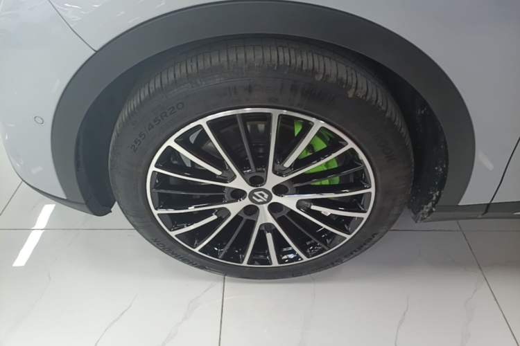 Used Leapmotor C11 2026 All-Electric 640 LiDAR Prestige Edition Left Front Wheel Hub