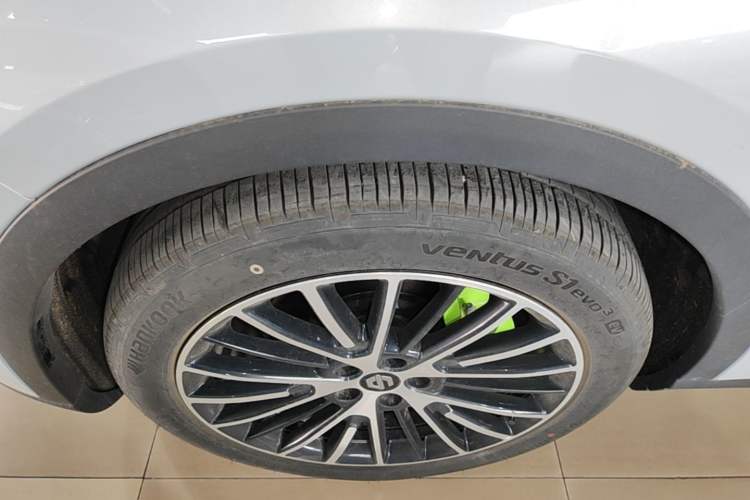 Used Leapmotor C11 2026 All-Electric 640 LiDAR Prestige Edition Left Front Wheel Hub
