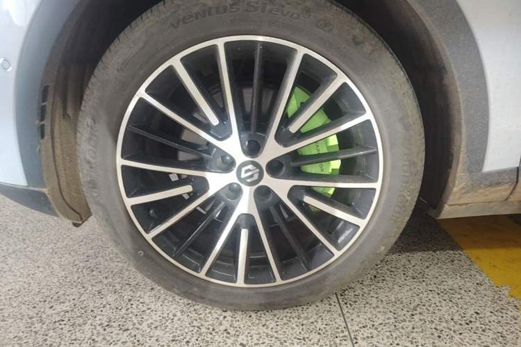 Used Leapmotor C11 2026 All-Electric 640 LiDAR Prestige Edition Left Front Wheel Hub