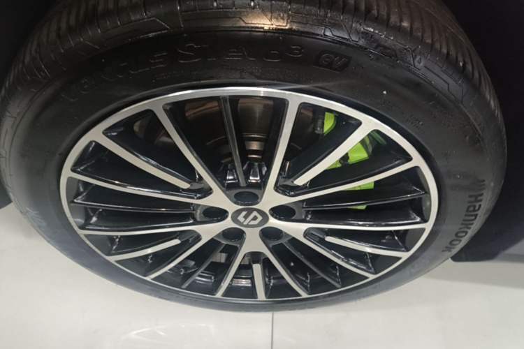 Used Leapmotor C11 2026 All-Electric 640 LiDAR Prestige Edition Left Front Wheel Hub