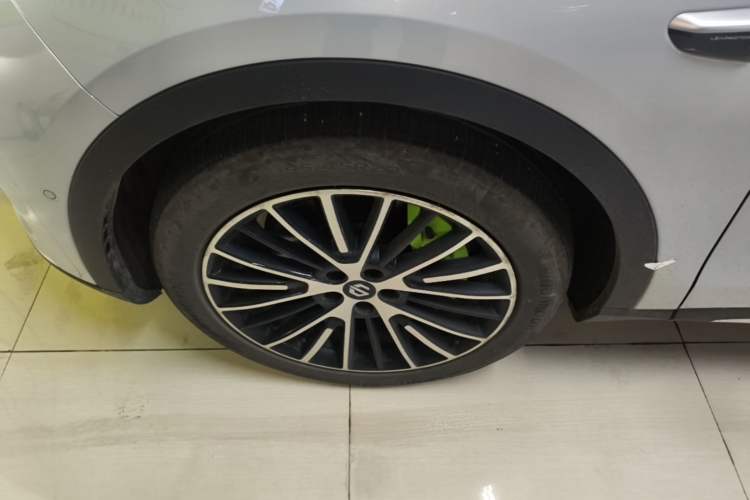 Used Leapmotor C11 2026 All-Electric 640 LiDAR Prestige Edition Left Front Wheel Hub