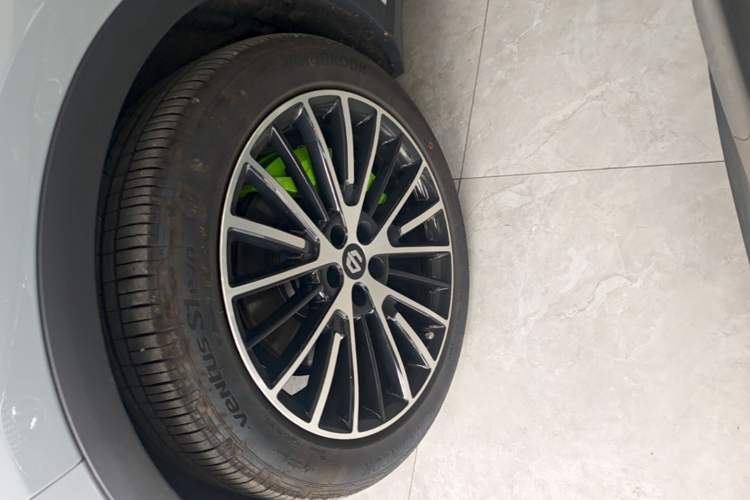 Used Leapmotor C11 2026 All-Electric 640 LiDAR Prestige Edition Left Front Wheel Hub