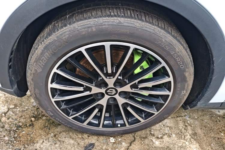 Used Leapmotor C11 2026 All-Electric 640 LiDAR Prestige Edition Left Front Wheel Hub