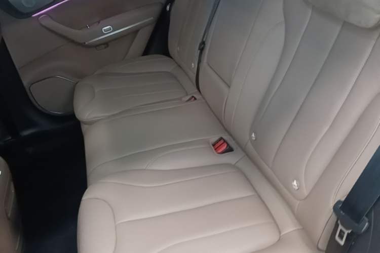Used Leapmotor C11 2026 All-Electric 640 LiDAR Prestige Edition Left Rear Seat