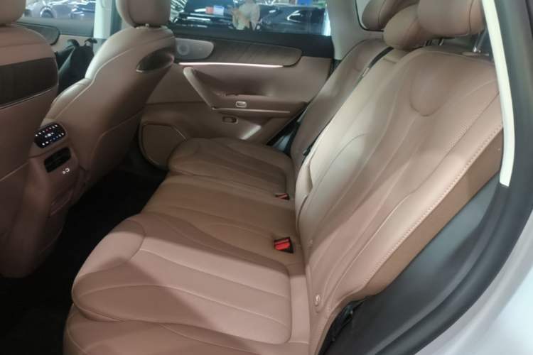 Used Leapmotor C11 2026 All-Electric 640 LiDAR Prestige Edition Left Rear Seat