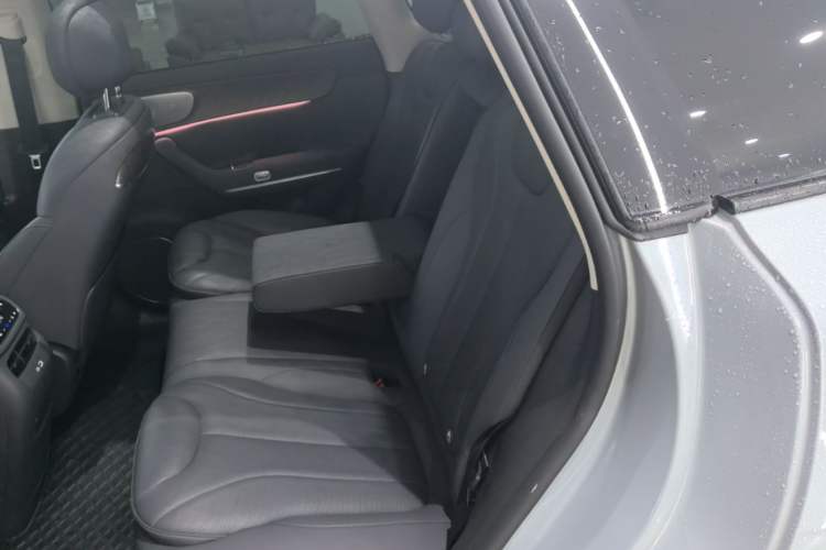 Used Leapmotor C11 2026 All-Electric 640 LiDAR Prestige Edition Left Rear Seat