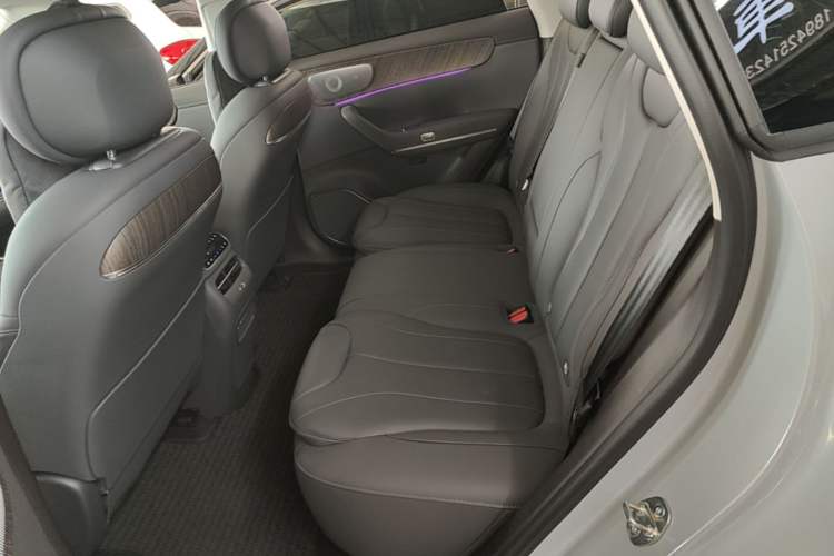 Used Leapmotor C11 2026 All-Electric 640 LiDAR Prestige Edition Left Rear Seat
