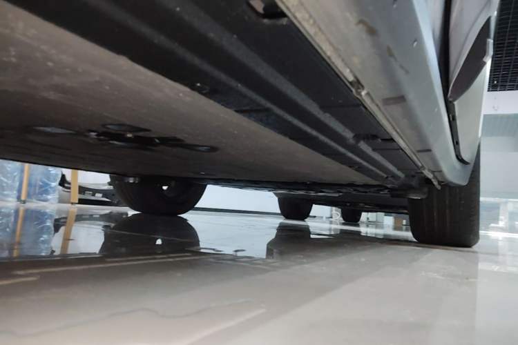 Used Leapmotor C11 2026 All-Electric 640 LiDAR Prestige Edition Left Side Sill