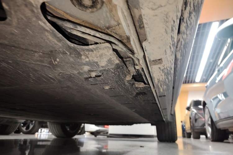 Used Leapmotor C11 2026 All-Electric 640 LiDAR Prestige Edition Left Side Sill