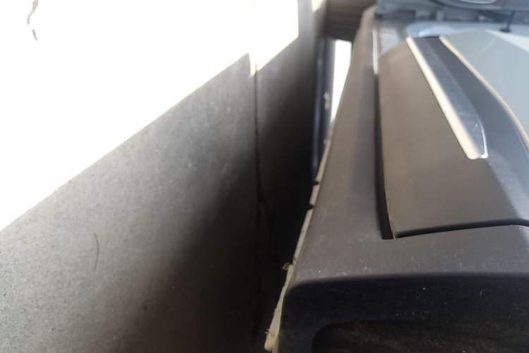 Used Leapmotor C11 2026 Range-Extended 300 LiDAR Prestige Edition Left Side Sill