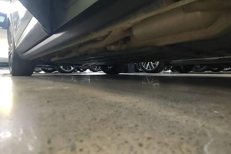 Used Leapmotor C11 2026 Range-Extended 300 LiDAR Prestige Edition Left Side Sill