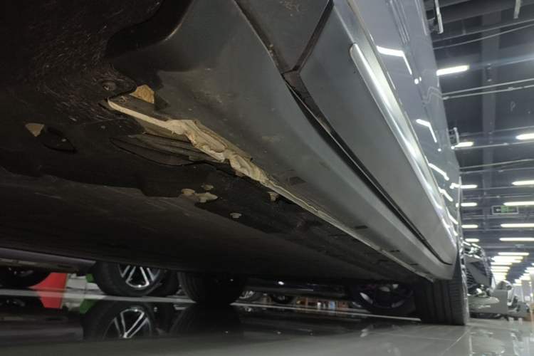 Used Leapmotor C11 2026 All-Electric 640 LiDAR Prestige Edition Left Side Sill
