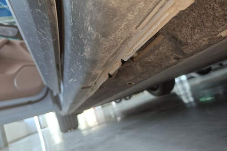 Used Leapmotor C11 2026 All-Electric 640 LiDAR Prestige Edition Left Side Sill
