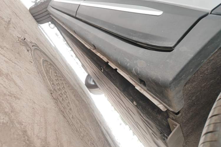Used Leapmotor C11 2026 All-Electric 640 LiDAR Prestige Edition Left Side Sill