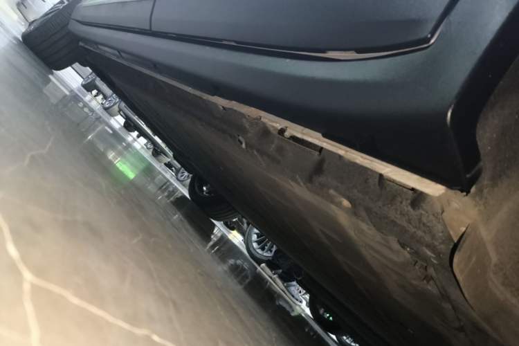 Used Leapmotor C11 2026 All-Electric 640 LiDAR Prestige Edition Left Side Sill