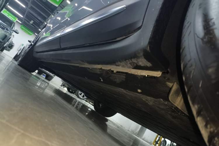Used Leapmotor C11 2026 All-Electric 640 LiDAR Prestige Edition Left Side Sill