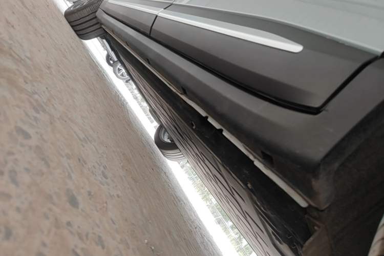 Used Leapmotor C11 2026 All-Electric 640 LiDAR Prestige Edition Left Side Sill