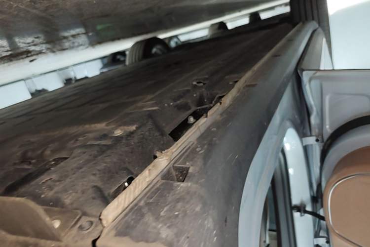 Used Leapmotor C11 2026 All-Electric 640 LiDAR Prestige Edition Left Side Sill