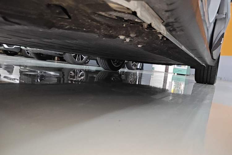 Used Leapmotor C11 2026 All-Electric 640 LiDAR Prestige Edition Left Side Sill