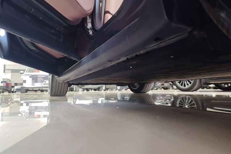 Used Leapmotor C11 2026 All-Electric 640 LiDAR Prestige Edition Left Side Sill