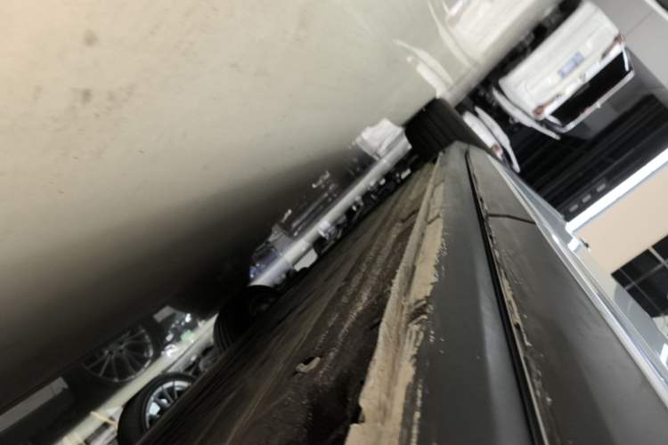 Used Leapmotor C11 2026 All-Electric 640 LiDAR Prestige Edition Left Side Sill