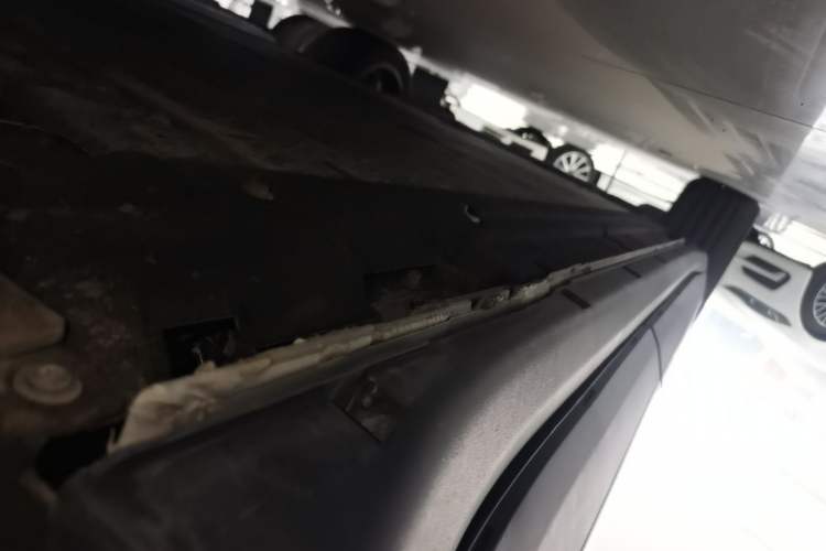 Used Leapmotor C11 2026 All-Electric 640 LiDAR Prestige Edition Left Side Sill