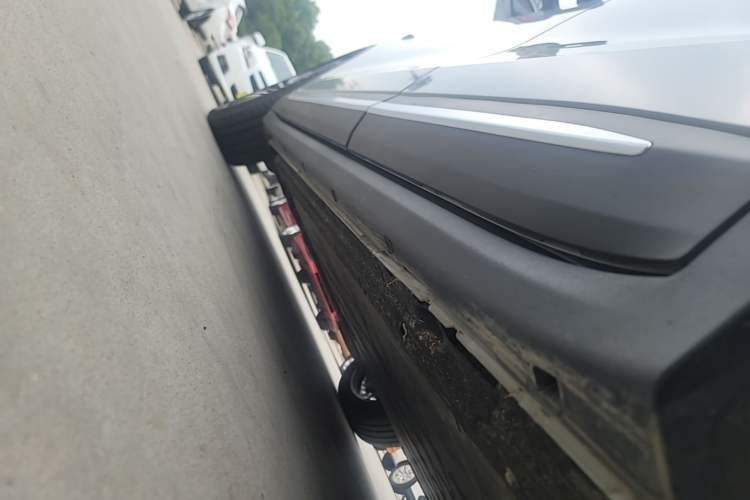 Used Leapmotor C11 2026 All-Electric 640 LiDAR Edition Left Side Sill