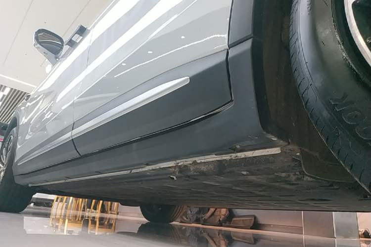 Used Leapmotor C11 2026 All-Electric 640 LiDAR Prestige Edition Left Side Sill