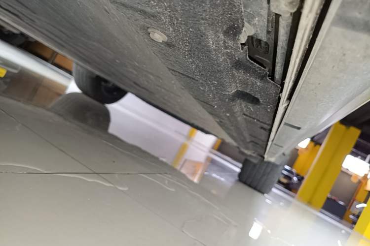 Used Leapmotor C11 2026 All-Electric 640 LiDAR Prestige Edition Left Side Sill