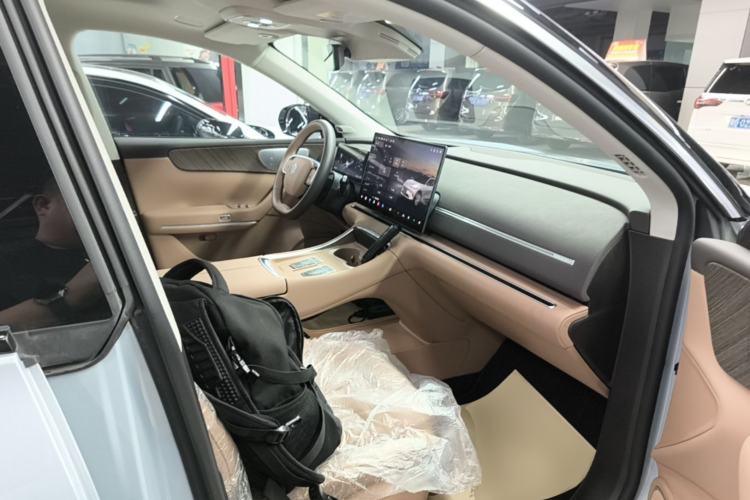 Used Leapmotor C11 2026 All-Electric 640 LiDAR Prestige Edition Right Front Seat