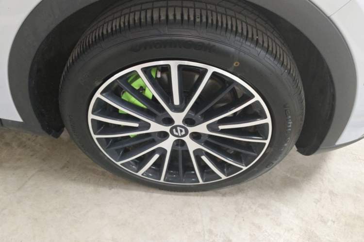 Used Leapmotor C11 2026 All-Electric 640 LiDAR Prestige Edition Right Front Wheel Hub