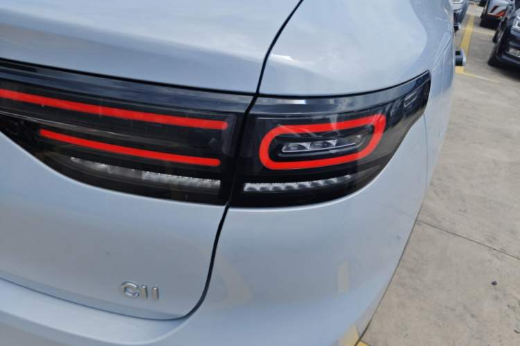 Used Leapmotor C11 2026 All-Electric 640 LiDAR Prestige Edition Right Rear Taillight