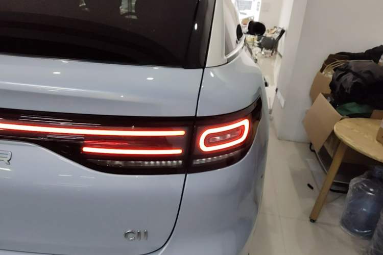 Used Leapmotor C11 2026 All-Electric 640 LiDAR Prestige Edition Right Rear Taillight