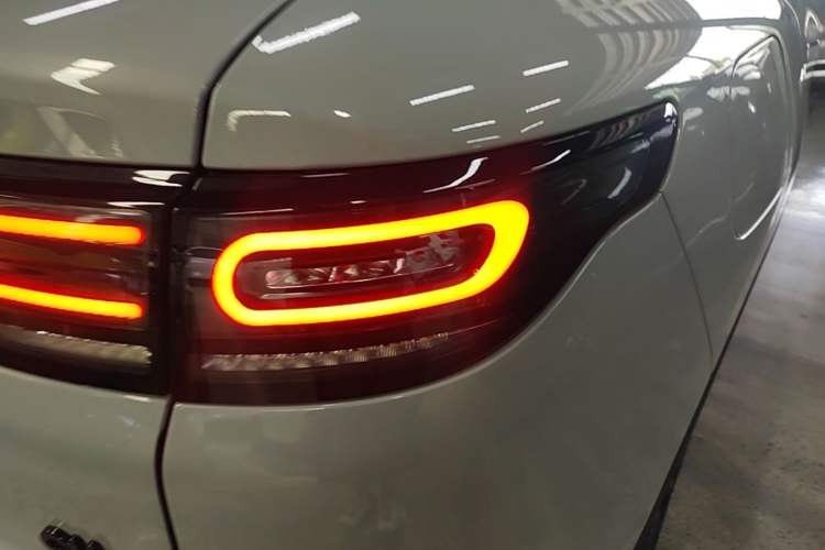Used Leapmotor C11 2026 Range-Extended 300 LiDAR Prestige Edition Right Rear Taillight