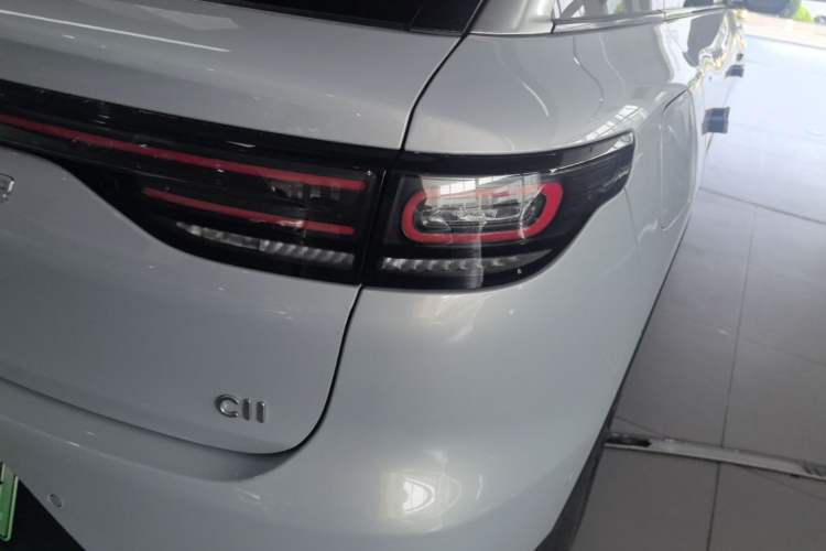 Used Leapmotor C11 2026 All-Electric 640 LiDAR Prestige Edition Right Rear Taillight