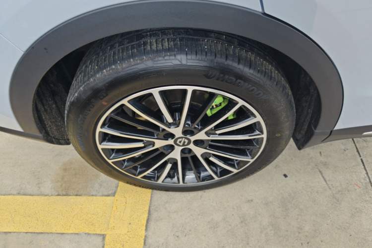 Used Leapmotor C11 2026 All-Electric 640 LiDAR Prestige Edition Right Rear Wheel Hub