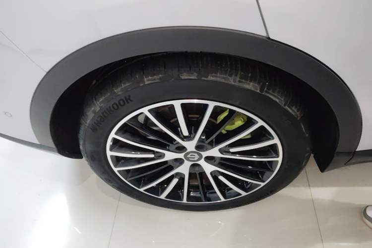 Used Leapmotor C11 2026 All-Electric 640 LiDAR Prestige Edition Right Rear Wheel Hub