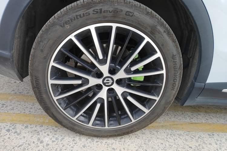 Used Leapmotor C11 2026 All-Electric 640 LiDAR Prestige Edition Right Rear Wheel Hub