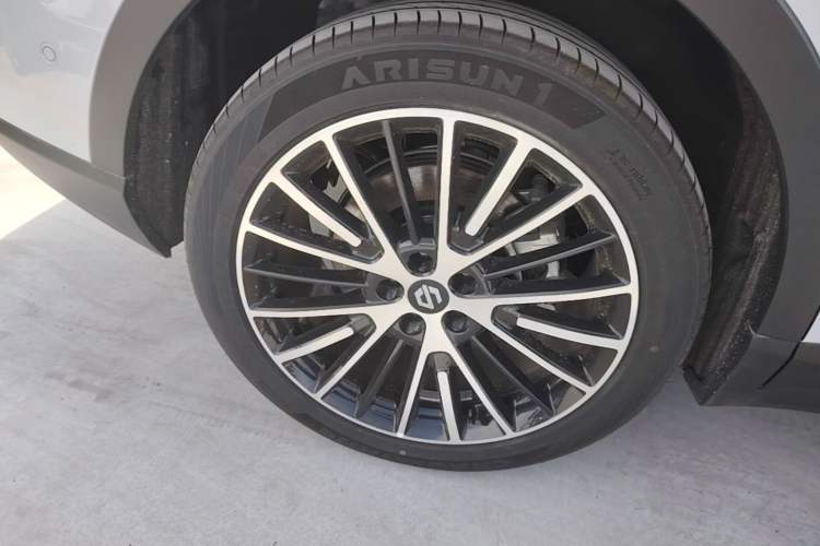 Used Leapmotor C11 2026 All-Electric 640 LiDAR Edition Right Rear Wheel Hub