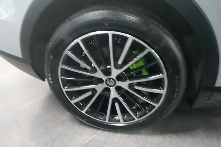 Used Leapmotor C11 2026 All-Electric 640 LiDAR Prestige Edition Right Rear Wheel Hub