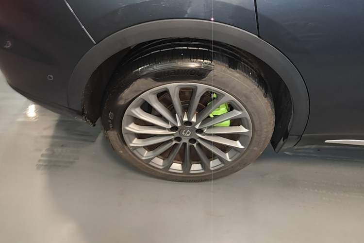 Used Leapmotor C11 2026 All-Electric 640 LiDAR Prestige Edition Right Rear Wheel Hub