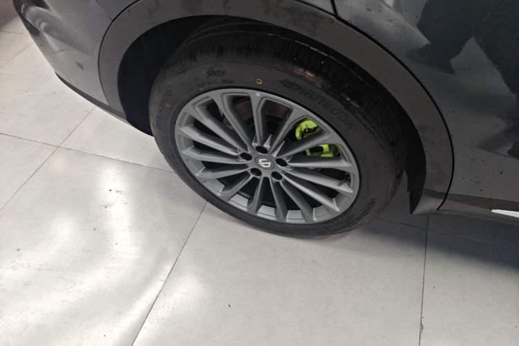 Used Leapmotor C11 2026 All-Electric 640 LiDAR Prestige Edition Right Rear Wheel Hub