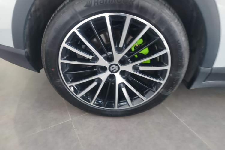 Used Leapmotor C11 2026 All-Electric 640 LiDAR Prestige Edition Right Rear Wheel Hub