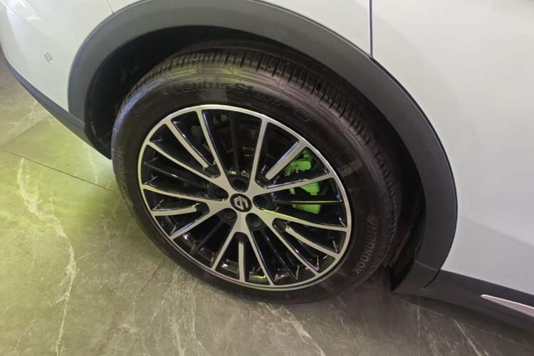 Used Leapmotor C11 2026 All-Electric 640 LiDAR Prestige Edition Right Rear Wheel Hub