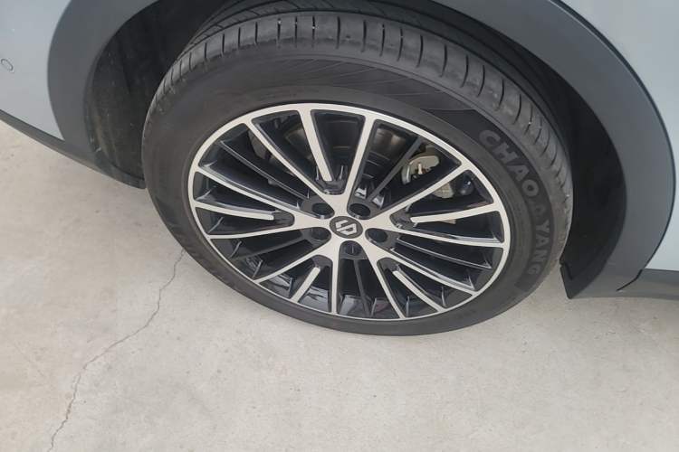 Used Leapmotor C11 2026 All-Electric 640 LiDAR Edition Right Rear Wheel Hub