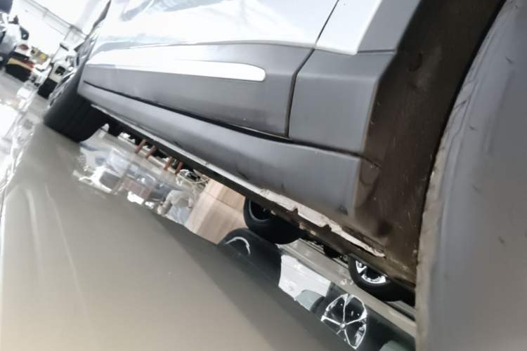 Used Leapmotor C11 2026 All-Electric 640 LiDAR Prestige Edition Right Side Sill